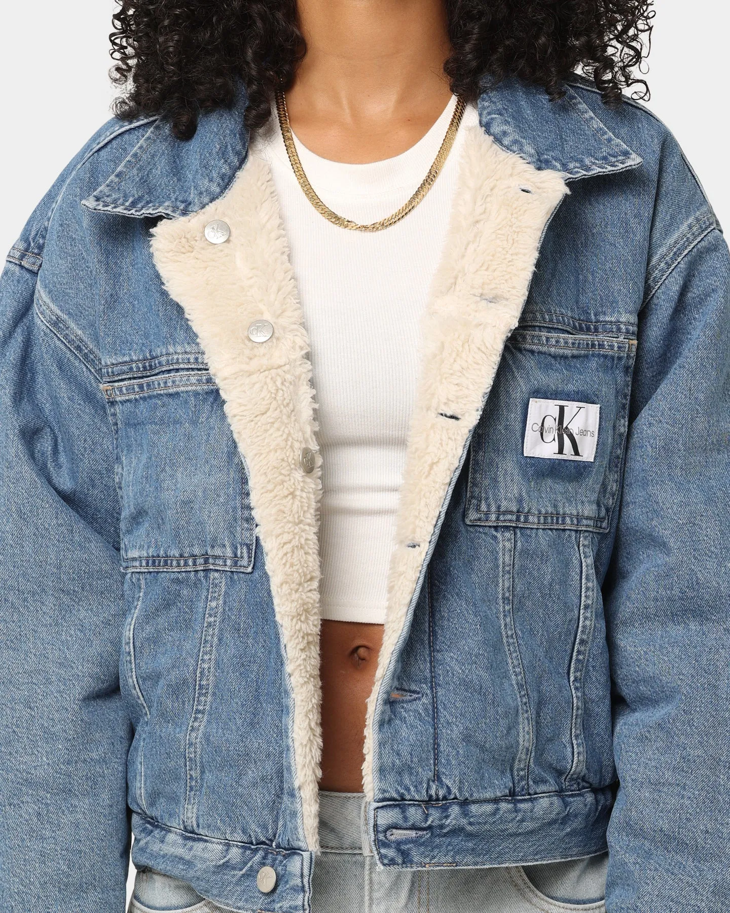 Calvin Klein Women's Reversible Sherpa Crop Denim Jacket Light Blue