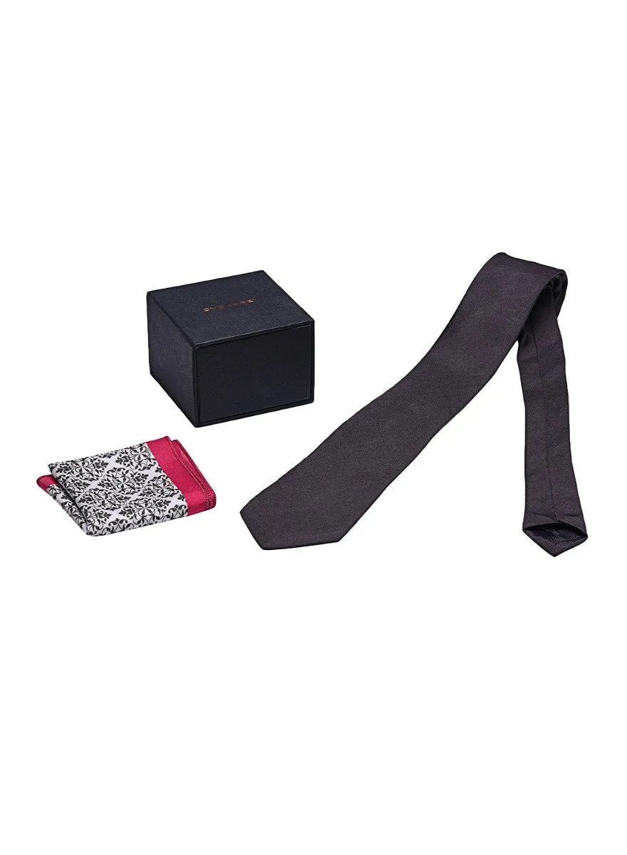 Chokore Black color silk tie & White & Black Silk Pocket Square set