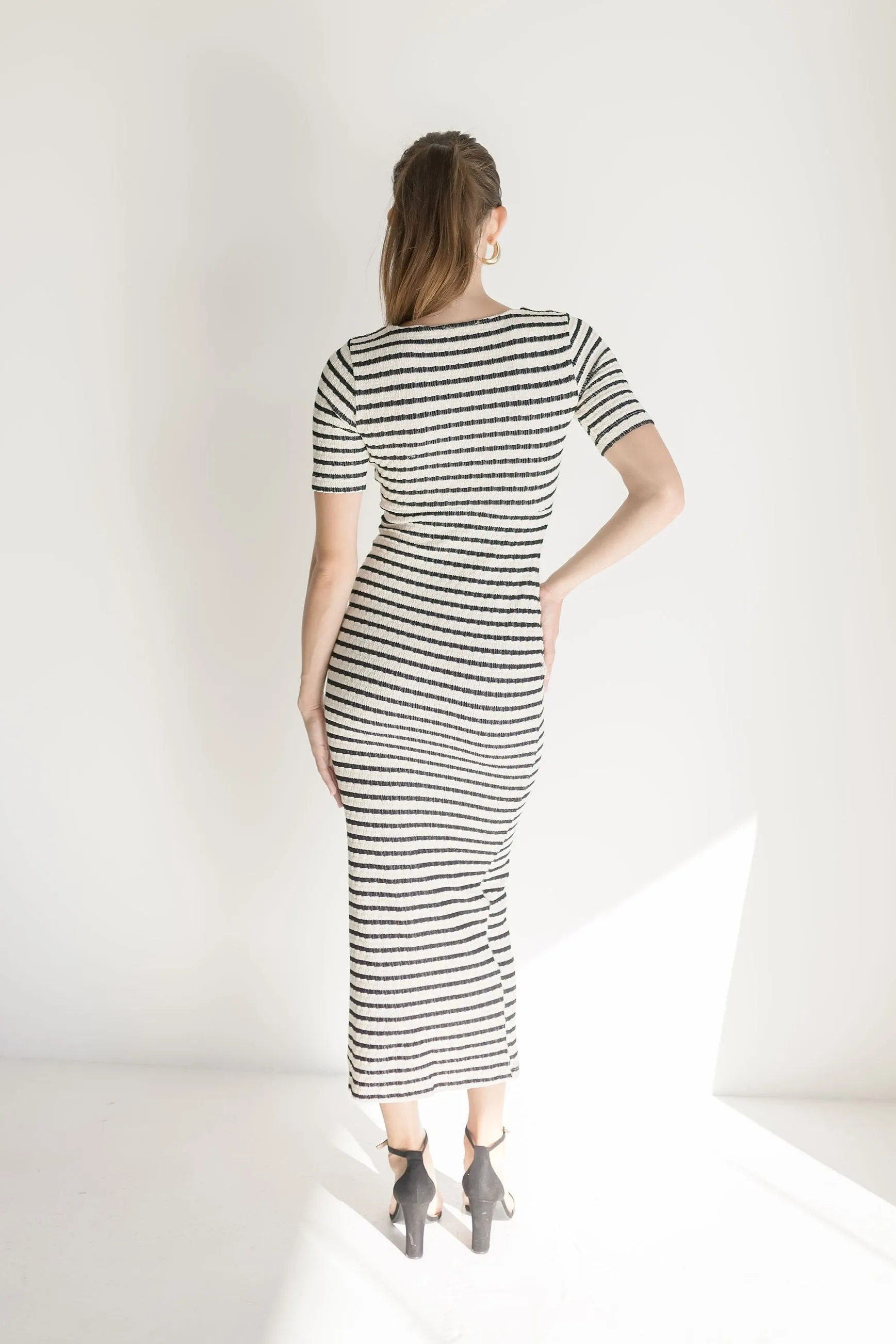 Dawn Short Sleeve Stripe Print Knit Maxi Dress Black