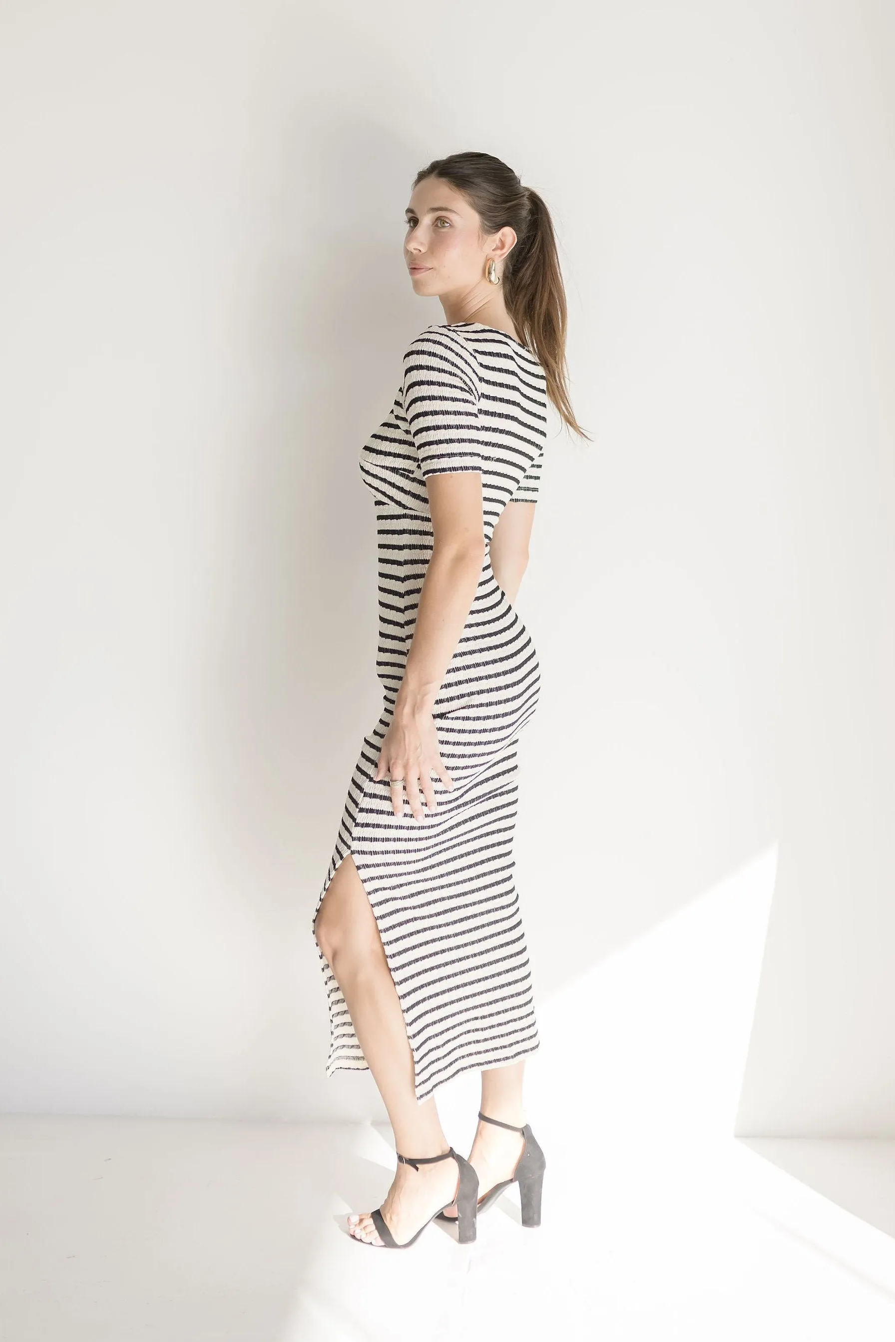 Dawn Short Sleeve Stripe Print Knit Maxi Dress Black