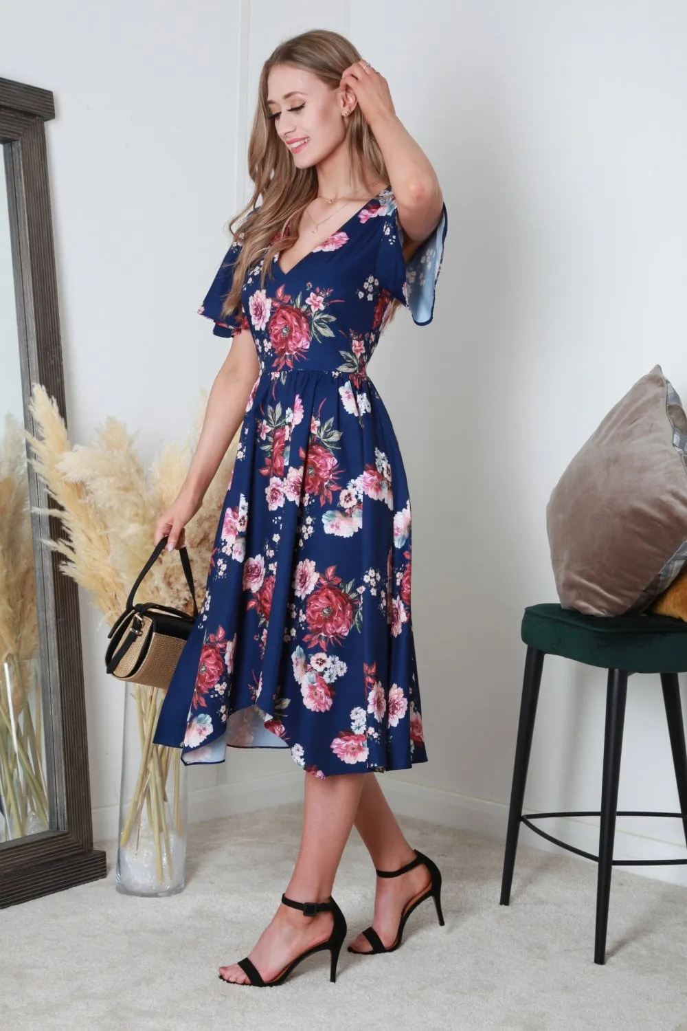 Double Second V-Neck Hanky Hem Pleated Floral Dress