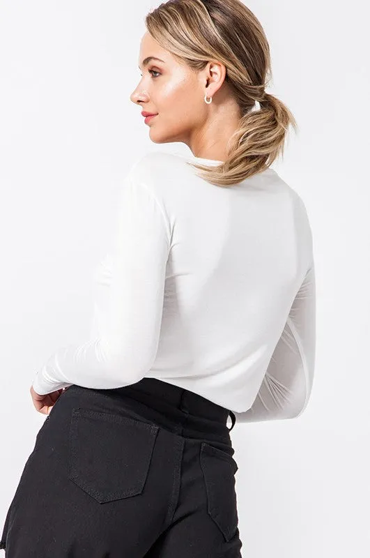 LONG SLEEVE TEE WITH ROUNDED NECKLINE  (OFF WHITE)