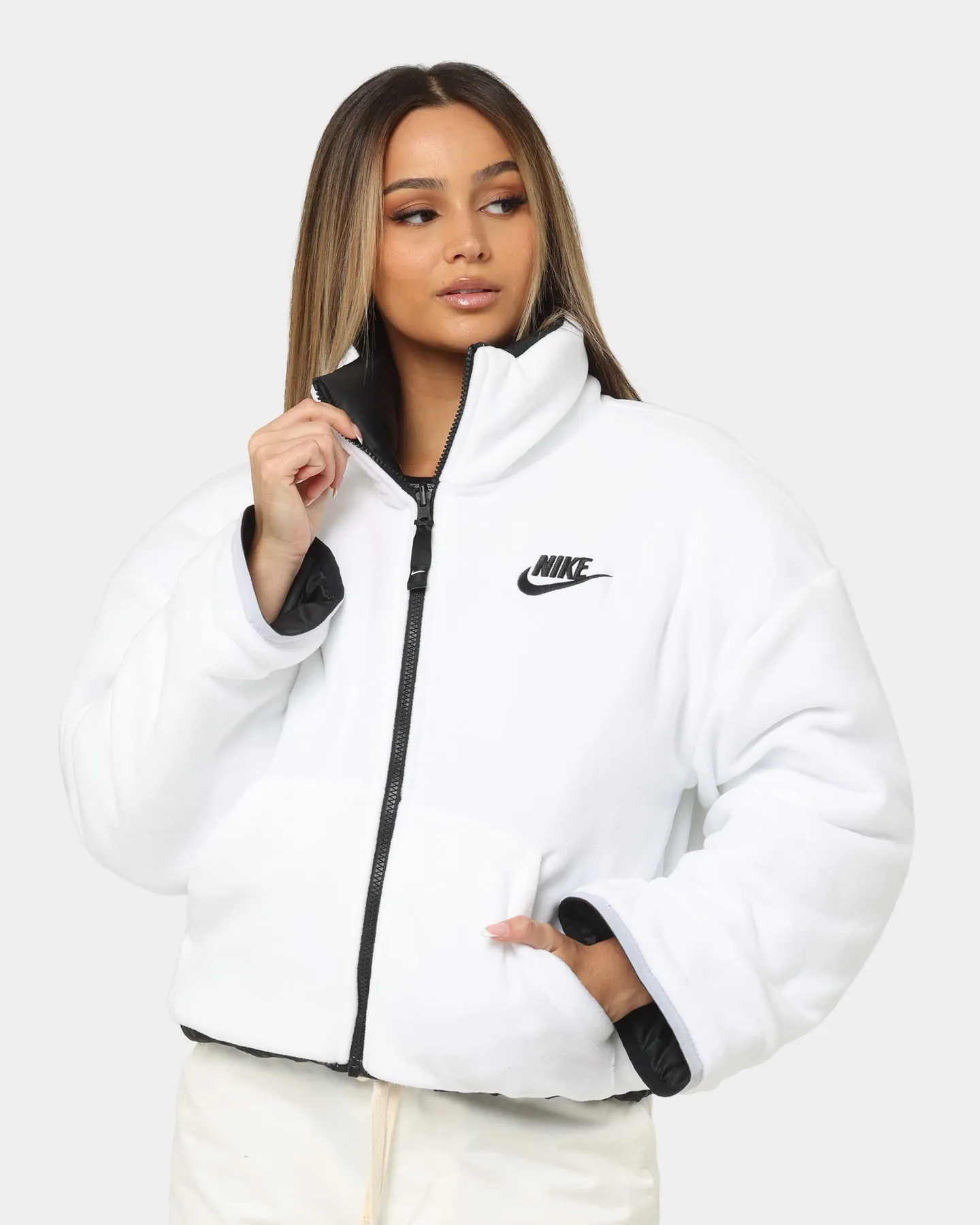 Nike Women's Nike Sportswear Therma-FIT Repel Classic Reversible Jacket Black/White/Black