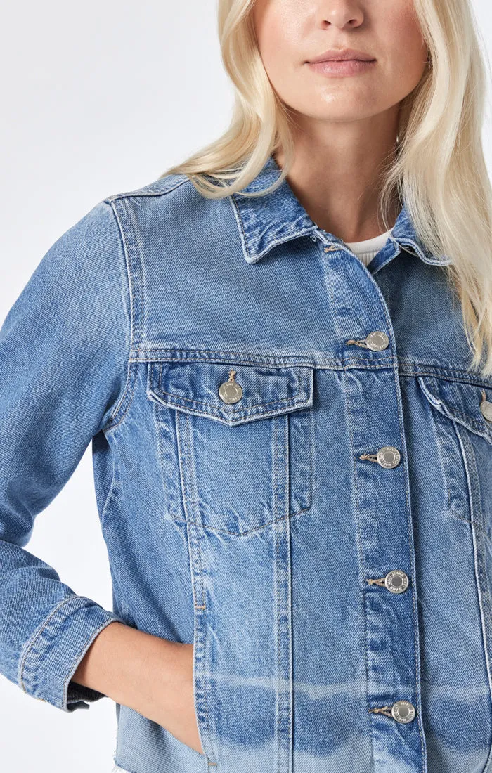 SIENNA CROP JACKET IN MID DENIM